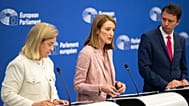 MEPs Carla Tavares (left) and Siegfried Mureșan (right) and European Parliament President Roberta Metsola (centre).