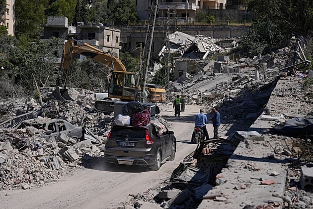 Iran links war deal to Israeli withdrawal from Lebanon