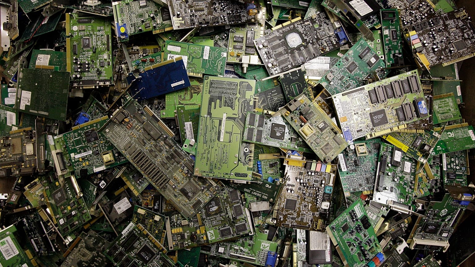 Rifiuti elettronici da riciclare