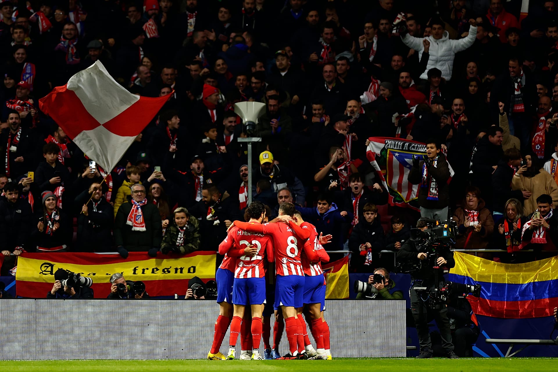 El español, el idioma que la FIFA intentó callar y que el fútbol lleva ...