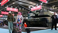 Il nuovo carro armato da battaglia (MBT) di Leonardo in mostra al Salone della difesa e della sicurezza Eurosatory a Villepinte, nei pressi di Parigi, lunedì 15 giugno 2026