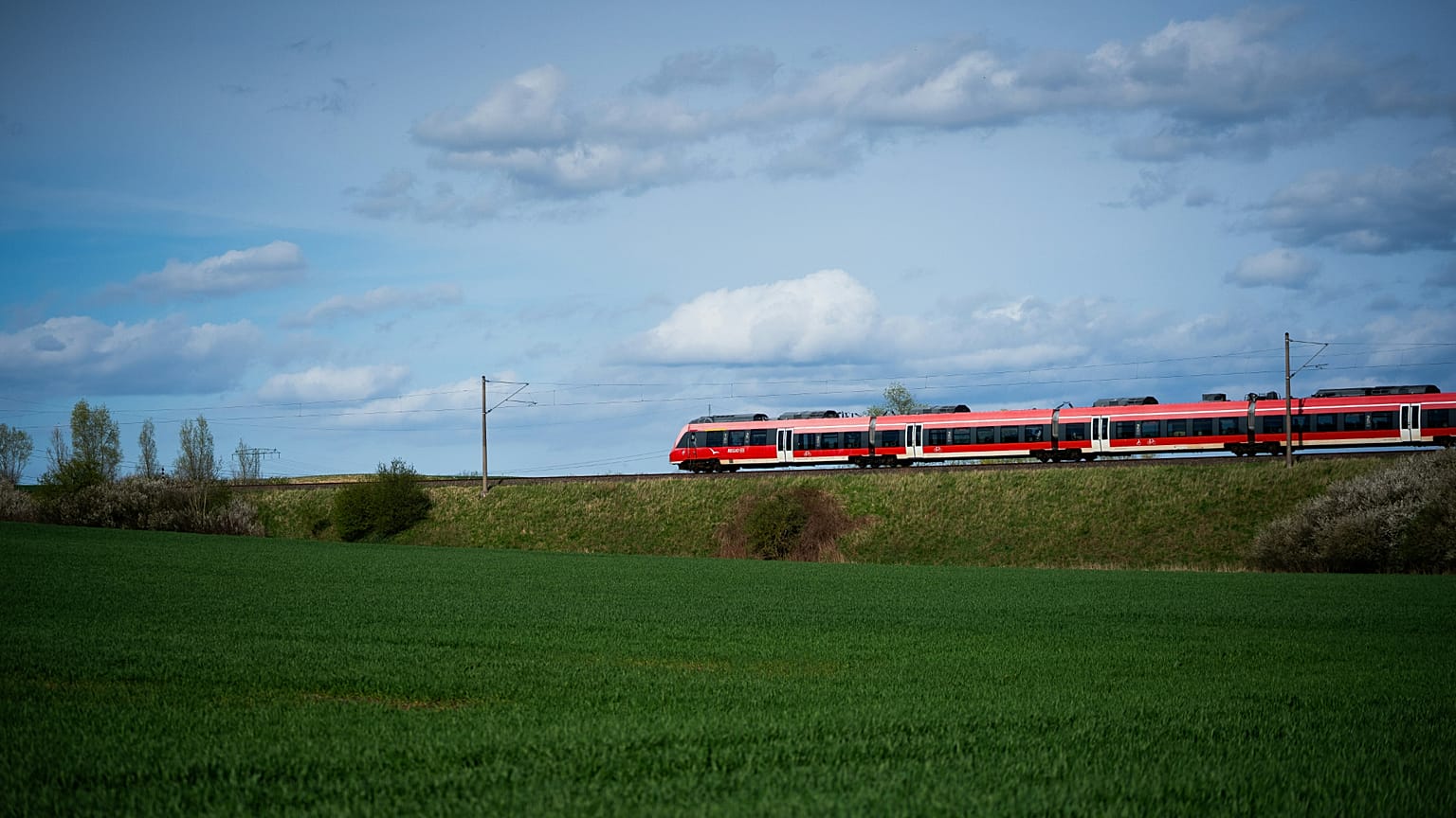 Deutschland und Polen feiern das Jubliäum ihrer Partnerschaft mit kostenlosen Bahntickets für junge Menschen