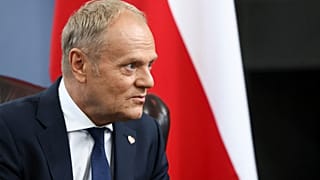 Donald Tusk podczas spotkania z premierem Wielkiej Brytanii, 27 maja 2026 r.