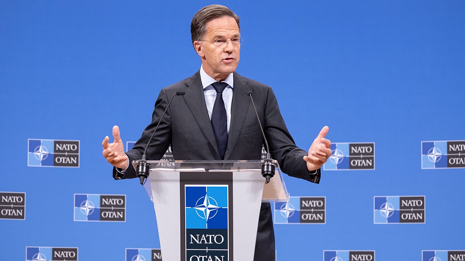 Mark Rutte bei einer Pressekonferenz in Brüssel, 17. Juni 2026