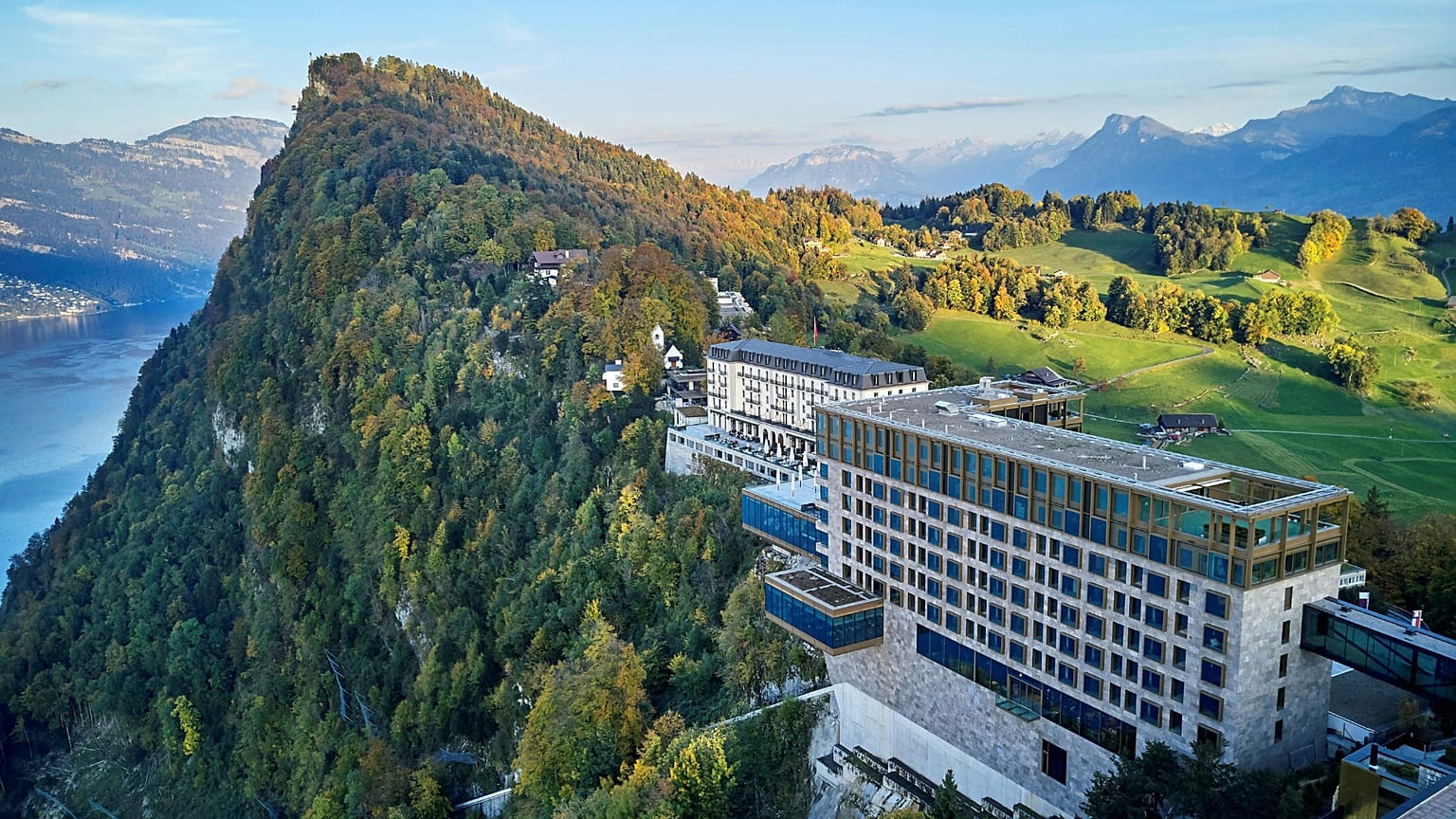Το θέρετρο Bürgenstock στη λίμνη Λουκέρνη φιλοξενεί συνομιλίες μεταξύ Ιράν και ΗΠΑ την Παρασκευή 19 Ιουνίου