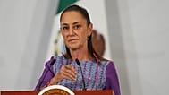 Sheinbaum se dirige a los medios durante las conocidas como 'mañaneras', unas ruedas de prensa diarias del Gobierno de Morena, en este caso del 30 de abril de 2026