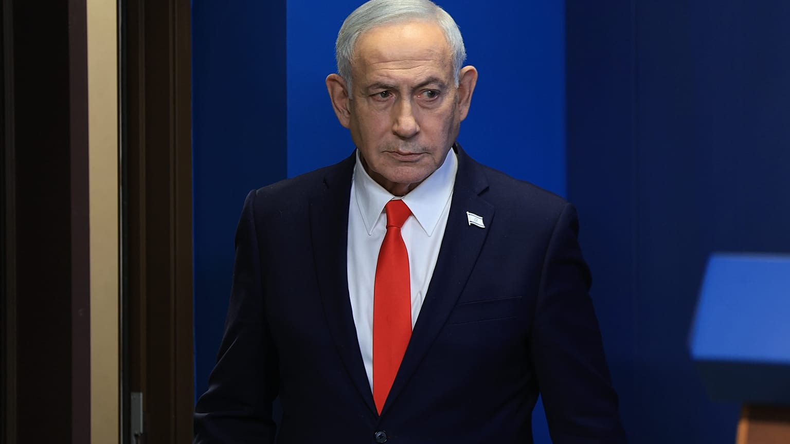 رئيس الوزراء الإسرائيلي بنيامين نتنياهو يعقد مؤتمرا صحفيا في القدس يوم الاثنين 15 يونيو 2026. (رونين زفولون، صورة حمام السباحة عبر وكالة أسوشييتد برس)