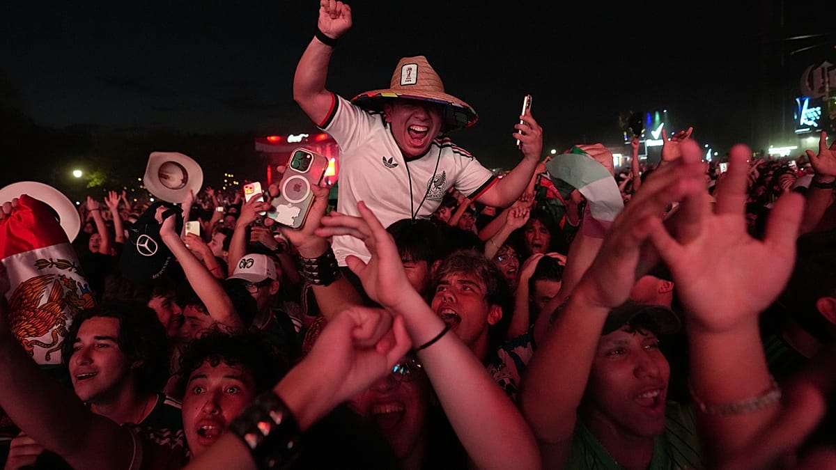 Mexico becomes first nation to reach World Cup knockout stage