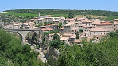 FILE: In questa foto del luglio 2007, veduta della città catara di Minerve, nel sud della Francia.