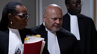 Karim Khan de nouveau suspendu, cette fois par le barreau britannique