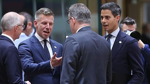 Magyar Péter magyar miniszterelnök a brüsszeli EU-csúcson 2026. június 18-án