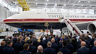 Trump dévoile le nouvel Air Force One et annonce le trafic dans le détroit d’Ormuz