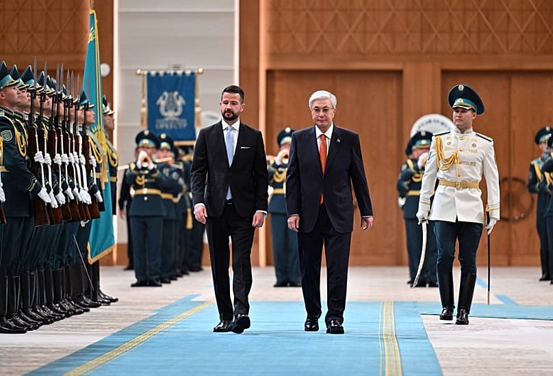 President Tokayev greeted President Milatovic at the Independence Palace in Astana.