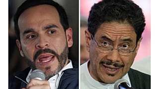 En estas fotos aparecen los candidatos Abelardo de la Espriella, a la izquierda, el 6 de mayo, e Iván Cepeda el 31 de mayo, en Bogotá, Colombia.