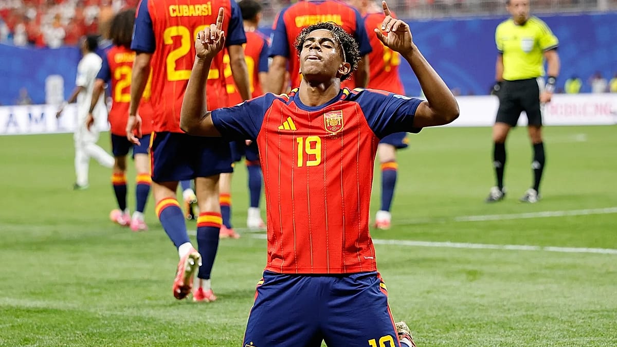 Spain clinch their first win of the tournament in 4-0 drubbing of Saudi Arabia
