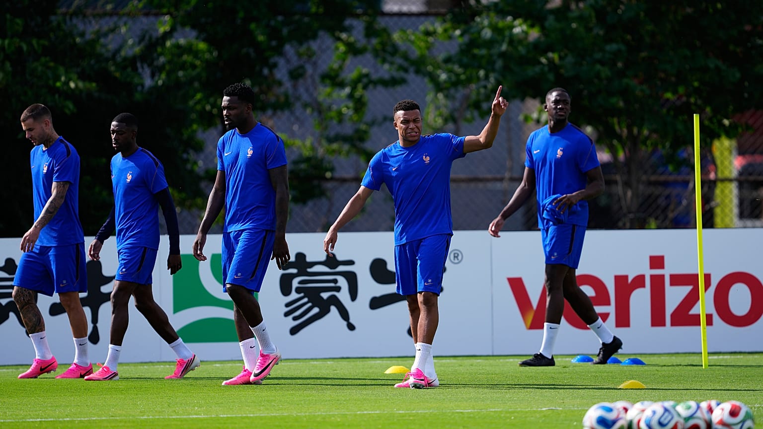 L'équipe de France de football lors d'une séance d'entraînement en vue du match de Coupe du monde de football face à l'Irak à Philadelphie, dimanche 21 juin 2026.