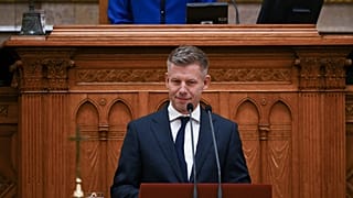 Magyar Péter a parlamentben