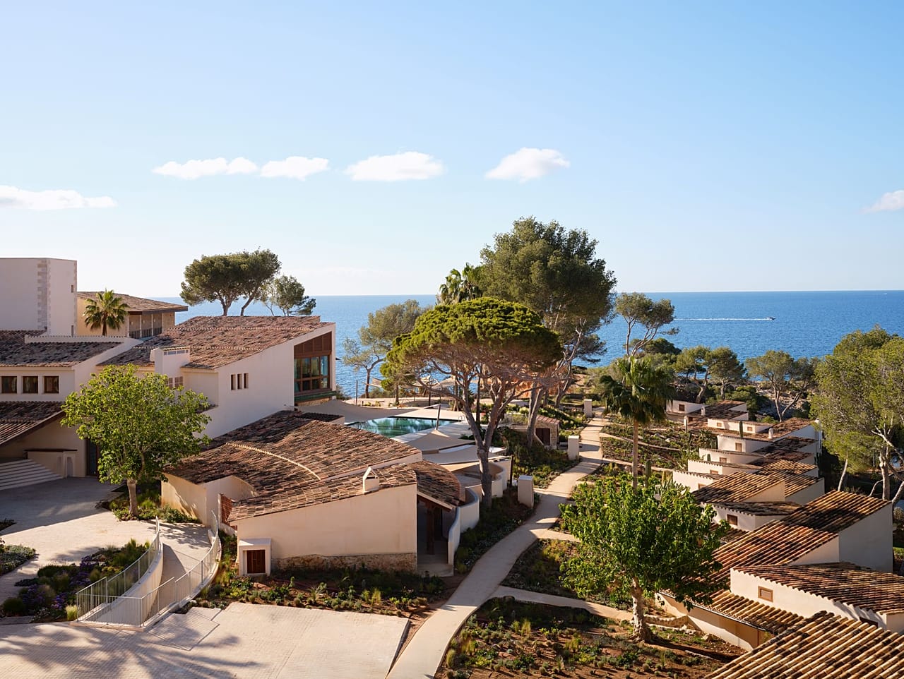 Das Resort liegt in Calvià an der Südwestküste der Insel