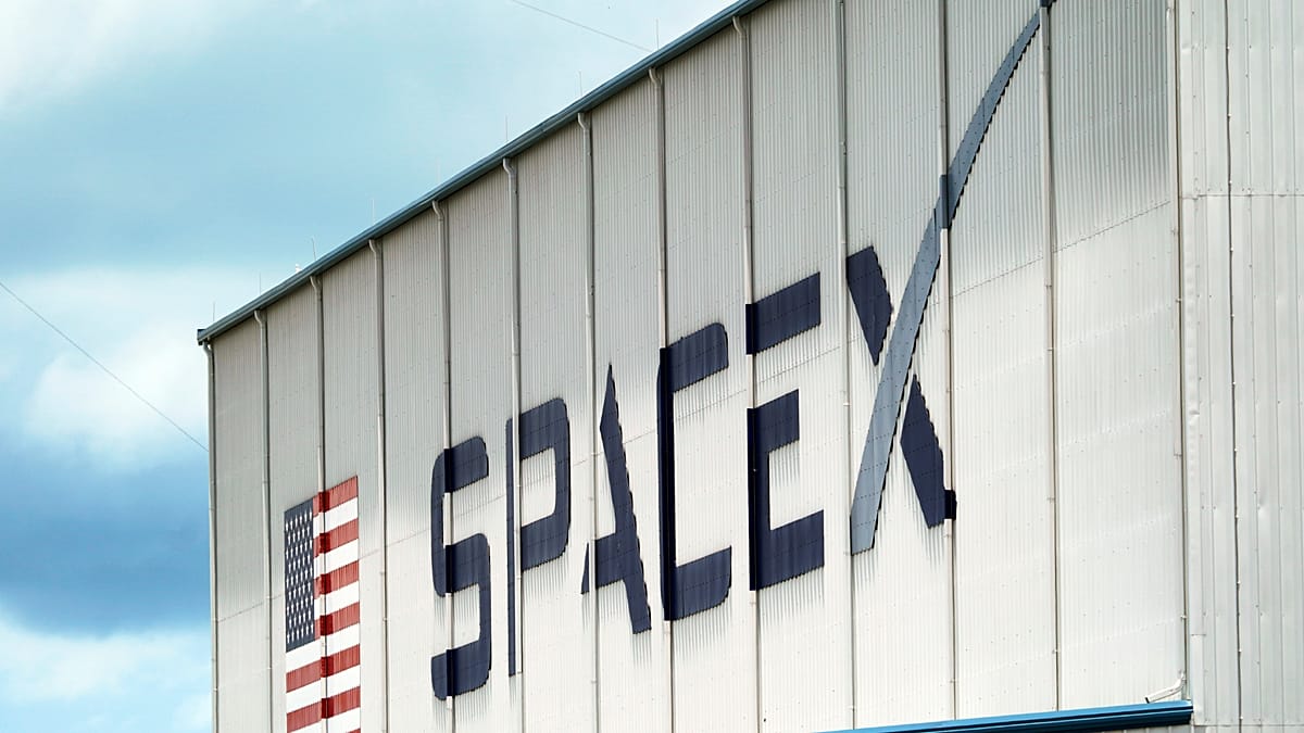 L'action SpaceX encore en repli après son entrée historique en Bourse