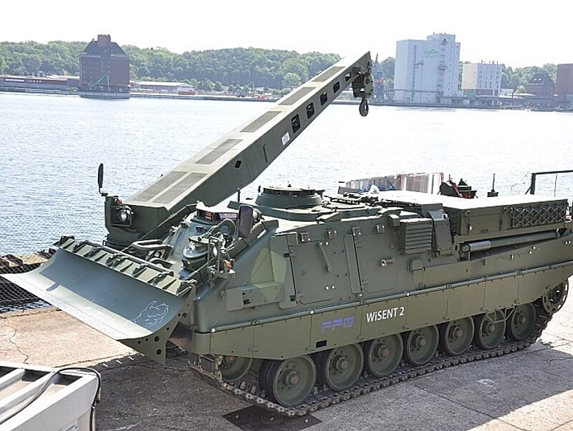 Der WiSENT 2 Bergepanzer – Armoured Recovery Vehicle (ARV) – dient der Bergung und Unterstützung beschädigter oder festgefahrener Kampffahrzeuge.