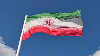 العلم الإيراني