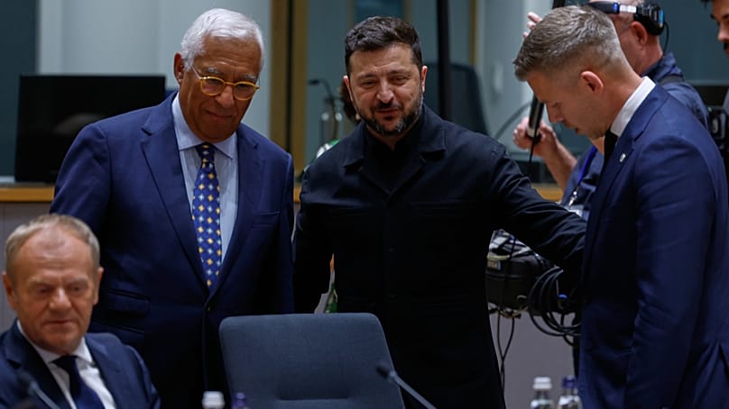Peter Magyar met Volodymyr Zelenskyy at the EU summit.