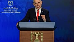 رئيس الوزراء الإسرائيلي بنيامين نتنياهو يعقد مؤتمرا صحفيا في القدس يوم الاثنين 15 يونيو 2026. (رونين زفولون، صورة حمام السباحة عبر وكالة أسوشييتد برس)