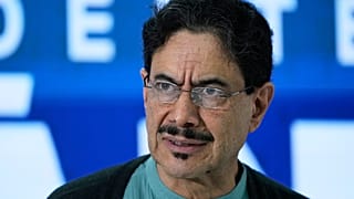 El senador Iván Cepeda, candidato presidencial, en una conferencia de prensa al día siguiente de la segunda vuelta de las elecciones en Bogotá, 22 de junio de 2026.