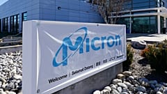 Archivaufnahme: Schild am Eingang des Werks von Micron Technology für Autochips in Manassas, Virginia, im Februar 2022.