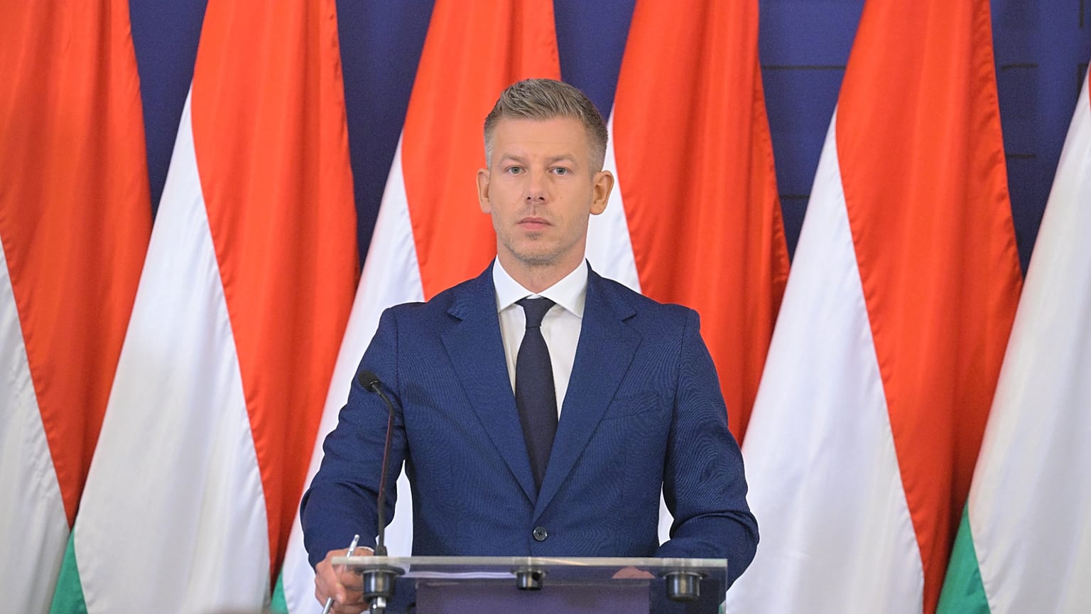 Magyar Péter a kormányszóvivői sajtótájékoztatón