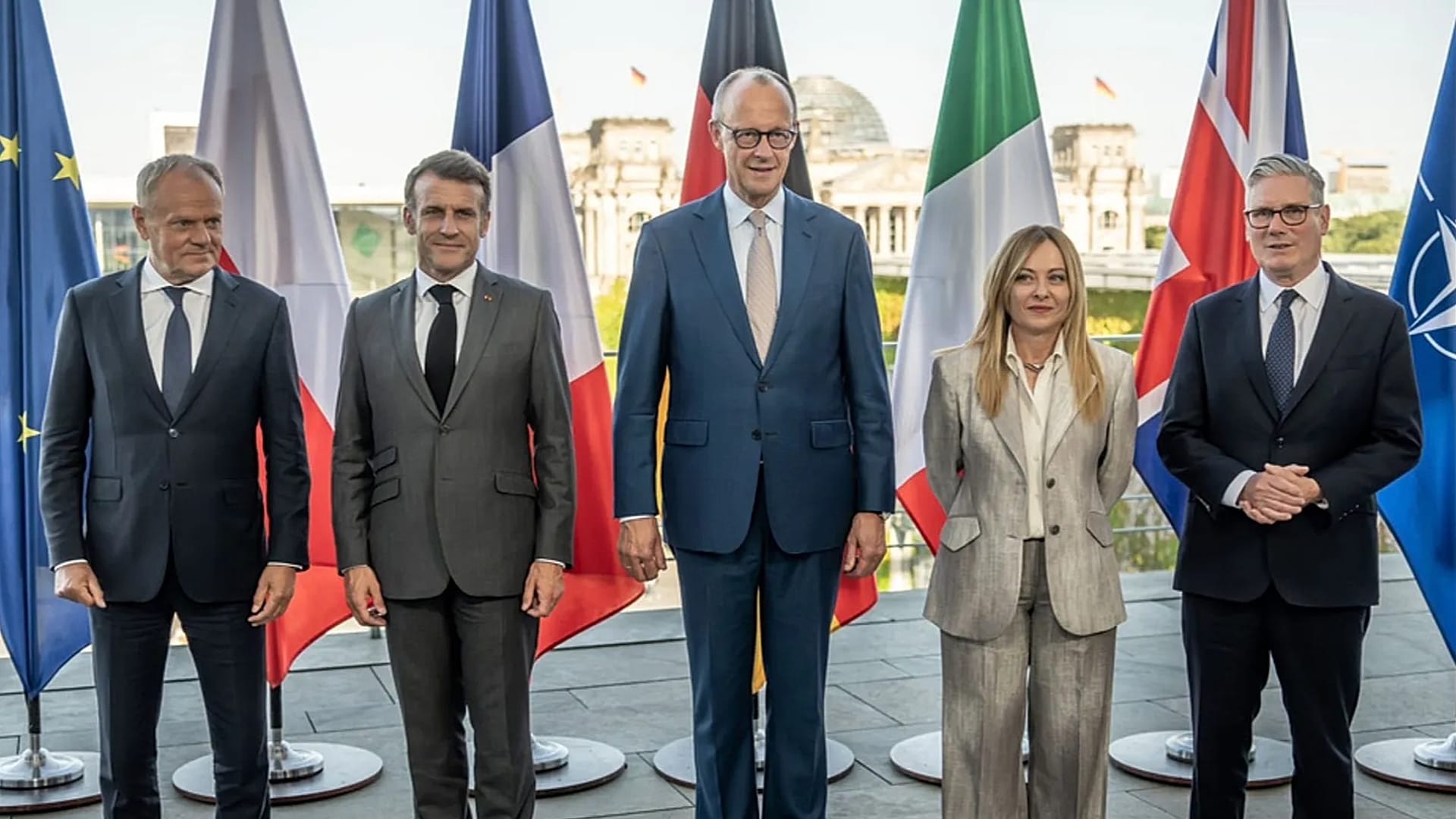 Von rechts: Keir Starmer (Großbritannien), Giorgia Meloni (Italien), Friedrich Merz (Deutschland), Emmanuel Macron (Frankreich) und Donald Tusk (Polen), 24. Juni 2026