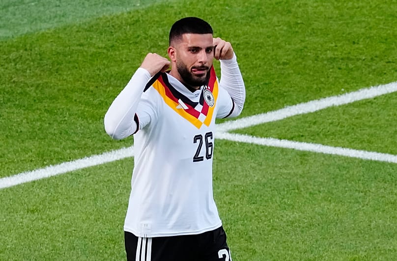 Deutschlands Stürmer Deniz Undav feiert sein zweites Tor-WM im Spiel gegen die Elfenbeinküste (Chris Young/The Canadian Press via AP)