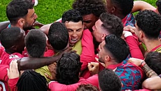 Cristiano Ronaldo celebra com os companheiros de equipa após marcar o primeiro golo contra o Uzbequistão no Mundial,Houston, 23 junho 2026