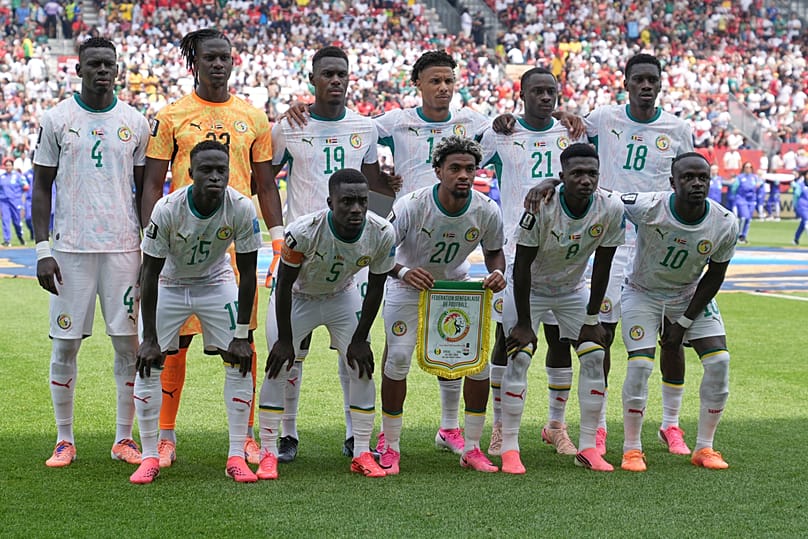 Le 11 sénégalais pose pour la photo avant son match contre l'Irak à Toronto