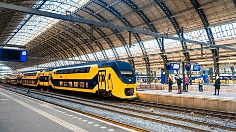 With just one train pass, passengers have access to the country’s extensive rail network of 400 stations at a modest price