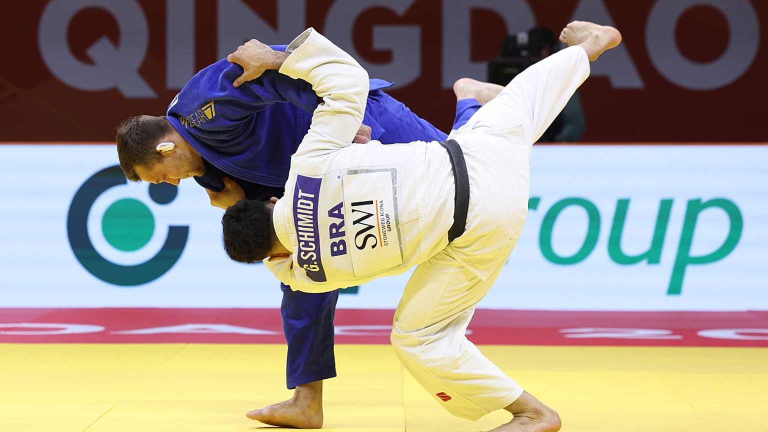 En menos de 90 kilos, Guilherme SCHIMIDT se enfrentó a Yahor VARAPAYEU, un yuko le dio a VARAPAYEU la medalla de oro.