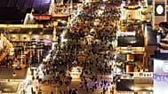 Das Oktoberfest bei Nacht und von oben