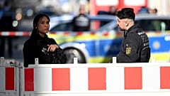 Photo d’illustration. Des policiers sécurisent une rue.