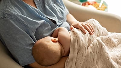 I neonati allattati esclusivamente al seno mostrano meno sintomi di ADHD