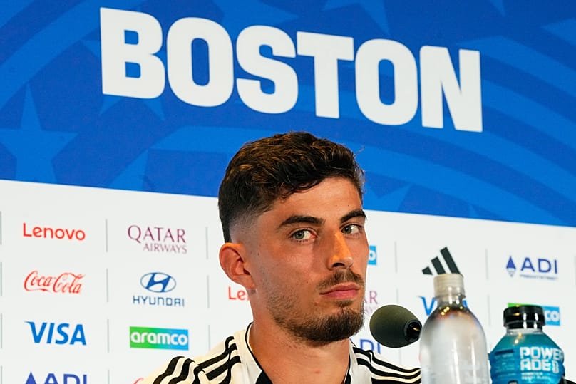 Deutschlands Mittelstürmer Kai Havertz bei der Pressekonferenz vor dem Spiel Deutschland gegen Paraguay, Foxborough bei Boston (USA), 28.Juni 2026  (AP Photo/Martin Meissner)(