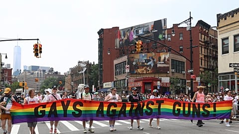 Résztvevők vesznek részt a New York-i Pride felvonuláson 2026. június 28-án, vasárnap.