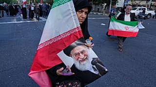 L'Iran se prépare pour les funérailles de l'ayatollah Ali Khamenei