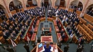 Ülésezik a magyar parlament