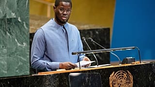 Sénégal : fragilisé par une réforme constitutionnelle, Diomaye mise sur un référendum