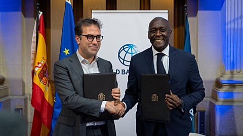 First vice-president and economy minister Carlos Cuerpo with Makhtar Diop, managing director of the International Finance Corporation, in Madrid