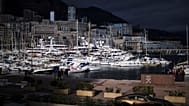 ARCHIVES - Une voiture de luxe roule le long du port de Monaco, le 19 novembre 2020.