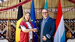 EU Ambassador to Kazakhstan Aleška Simkić and Kazakhstan's Ambassador to the EU Roman Vassilenko.