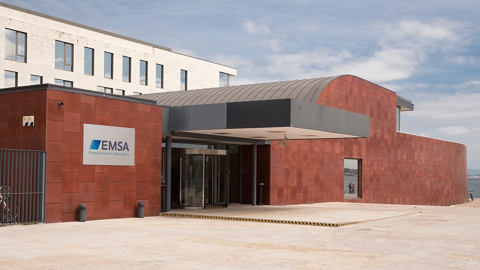 Τα κεντρικά γραφεία της EMSA