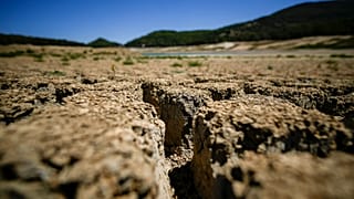 ARŞİV - İtalya’nın orta kesimindeki Sicilya’da, Castronovo di Sicilia’da bulunan Fanaco Gölü’nün kuruyup çatladığı görülüyor, 17 Temmuz 2024. 
