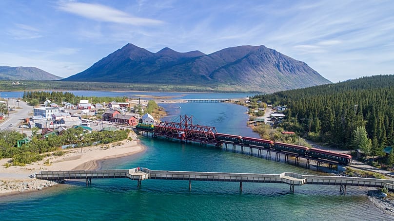 A kanadai Yukonban fekvő Carcross eredeti neve „Caribou Crossing” volt